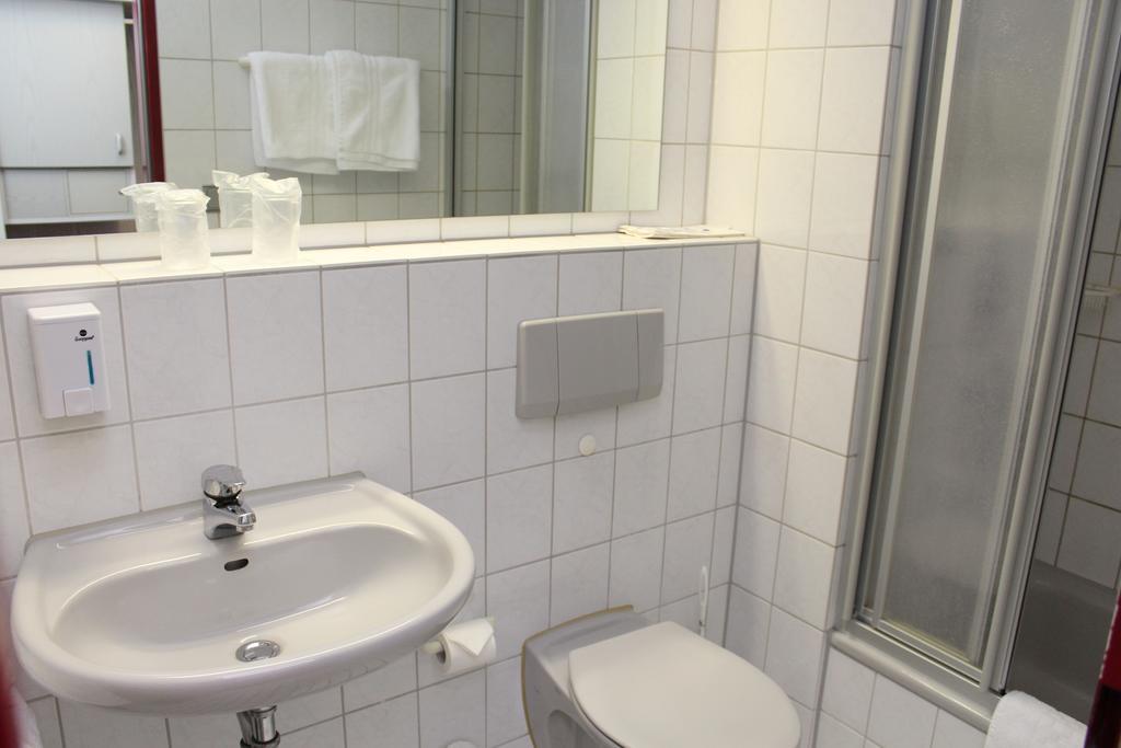 A.C. Hotel Hoferer シュトゥットガルト 部屋 写真